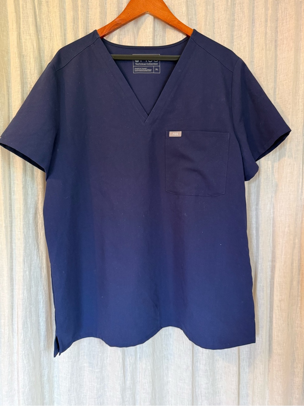 Figs women’s Catarina one-pocket scrub top